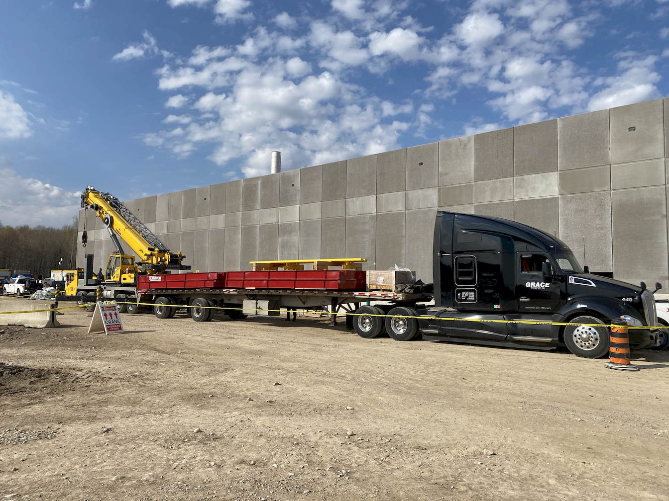 Weigh scale installation in Sarnia, Ontario. A project photo.